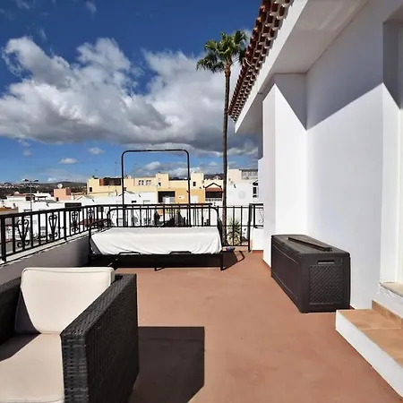 Large With Huge Private Pool, Jacuzzi, & Gym Villa San Bartolome de Tirajana (Gran Canaria)