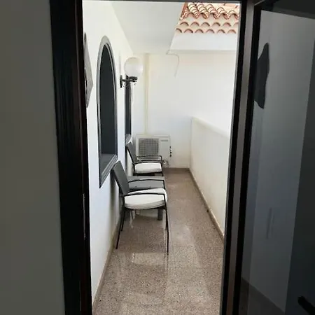 Large With Huge Private Pool, Jacuzzi, & Gym Villa San Bartolome de Tirajana (Gran Canaria)