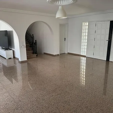 Villa Large With Huge Private Pool, Jacuzzi, & Gym San Bartolome de Tirajana (Gran Canaria)