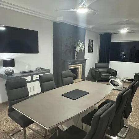 Villa Large With Huge Private Pool, Jacuzzi, & Gym San Bartolome de Tirajana (Gran Canaria)