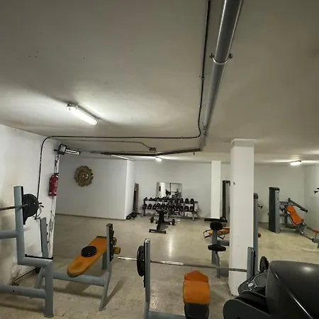 Large With Huge Private Pool, Jacuzzi, & Gym * San Bartolome de Tirajana (Gran Canaria)