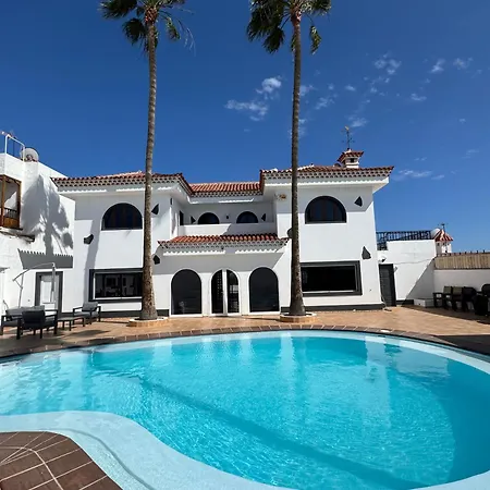 Villa Large With Huge Private Pool & Gym In Maspalomas